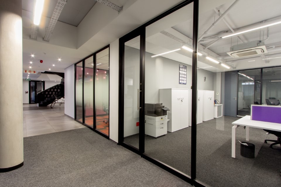 Plae Interior Design Bidvest Rental Meeting room with passage